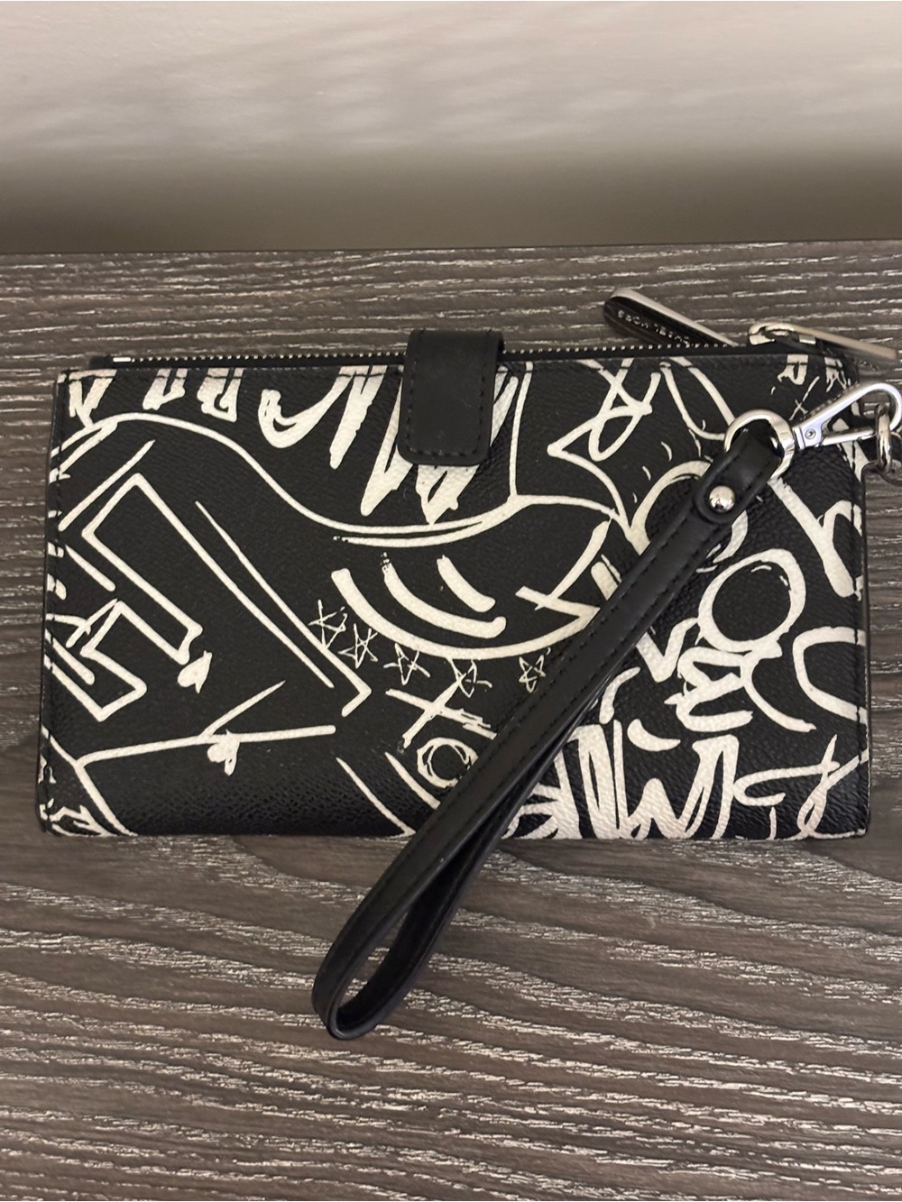 Michael Kors Graffiti Print Double Zip Wristlet Wallet Phone Holder Black White - Picture 7 of 16